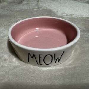 Cute little pink Rae Dunn cat dish